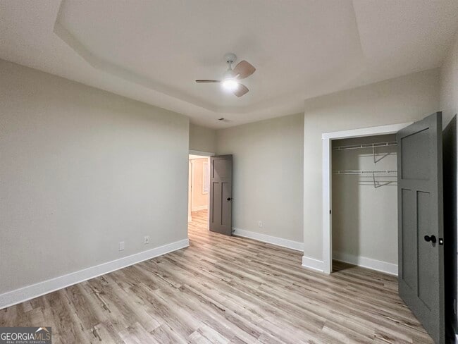 Building Photo - 942 Parsons St SW
