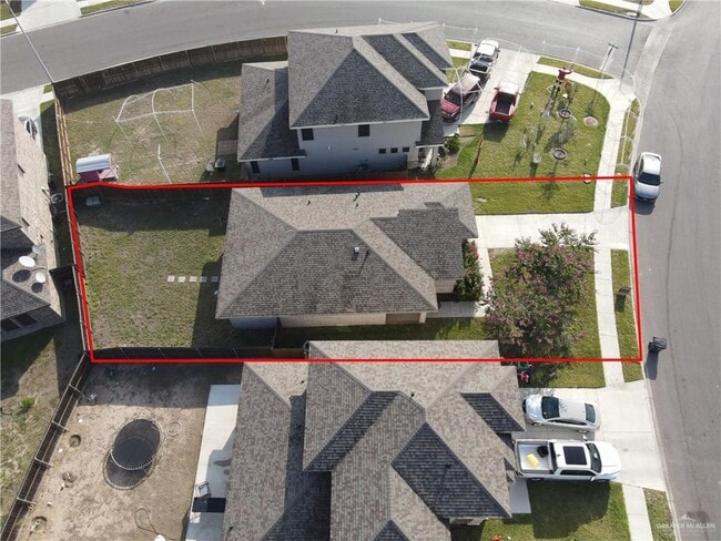 Building Photo - 22 South Dr