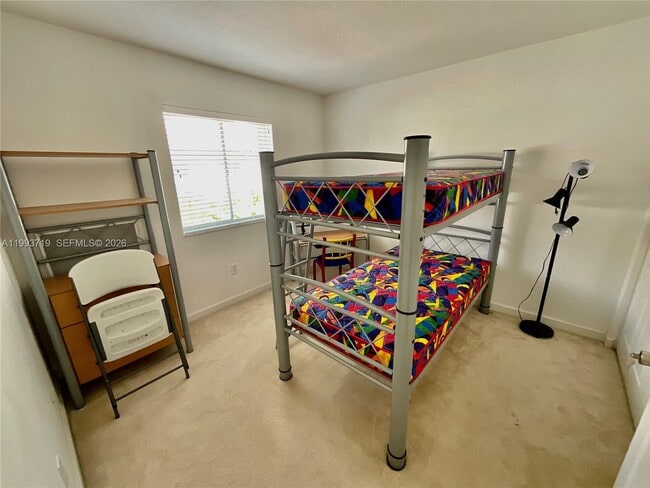 Building Photo - 5628 NW 113th Ave