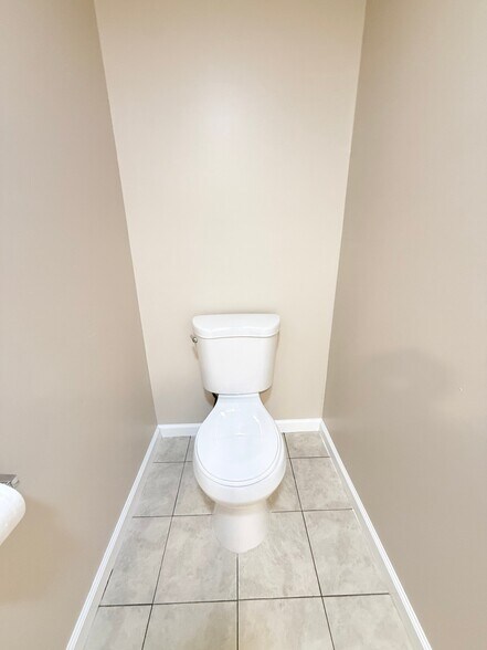 Building Photo - 1233 Vincennes St