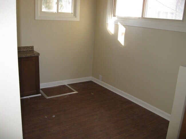 Building Photo - 1611 Remington Rd