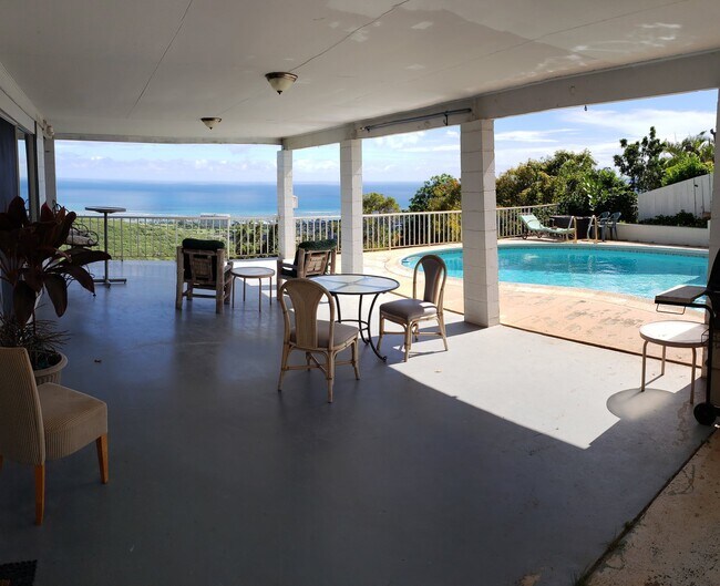 Building Photo - 1827 Halekoa Dr