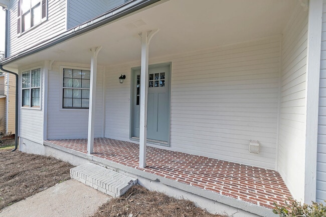 Building Photo - 2614 Bronco Trail