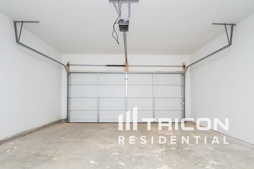 Building Photo - 2275 Cason Ln