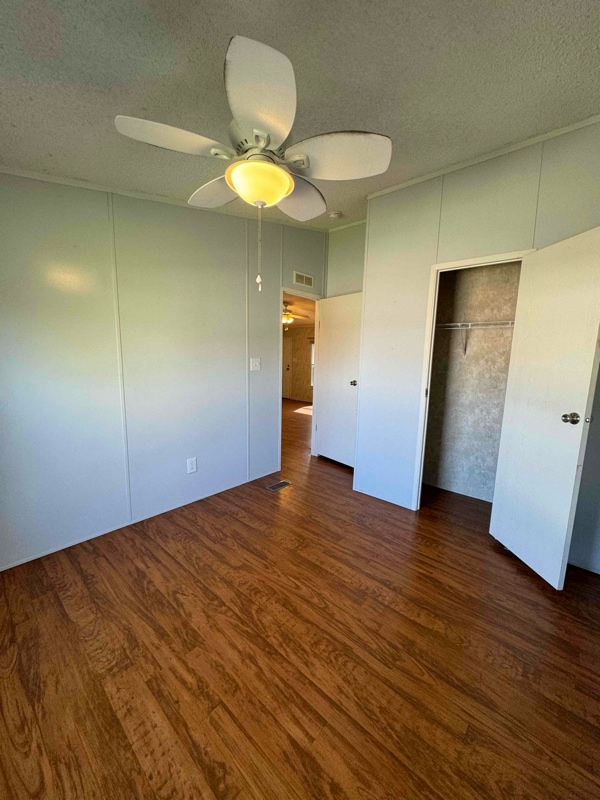 Building Photo - 836 Bluestem Dr