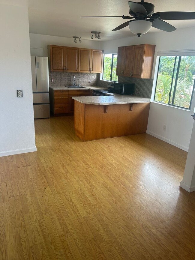 Building Photo - 3bd / 2ba Duplex Unit – Poipu Rd – Pet Friendly