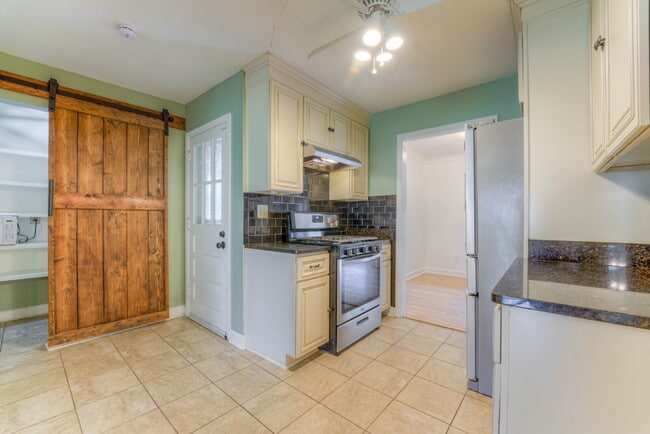 Building Photo - "Charming 4-Bedroom Sanctuary on Boyce Roa...