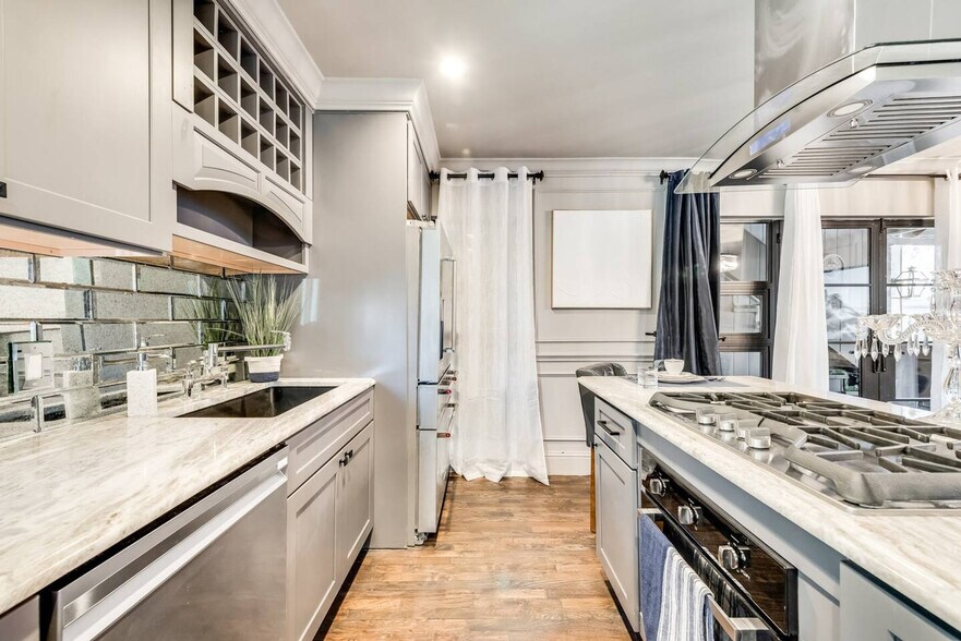 Building Photo - 4803 Junius St