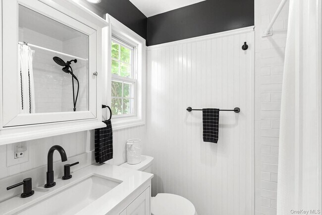 Building Photo - 315 Old Salt Rd