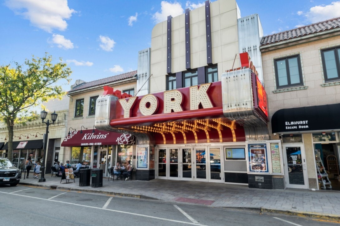 Near downtown Elmhurst - 281 E North End Ave