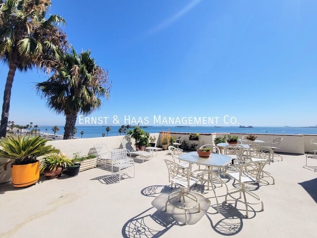 Building Photo - Stunning Ocean View Condo, Luxury Living i...