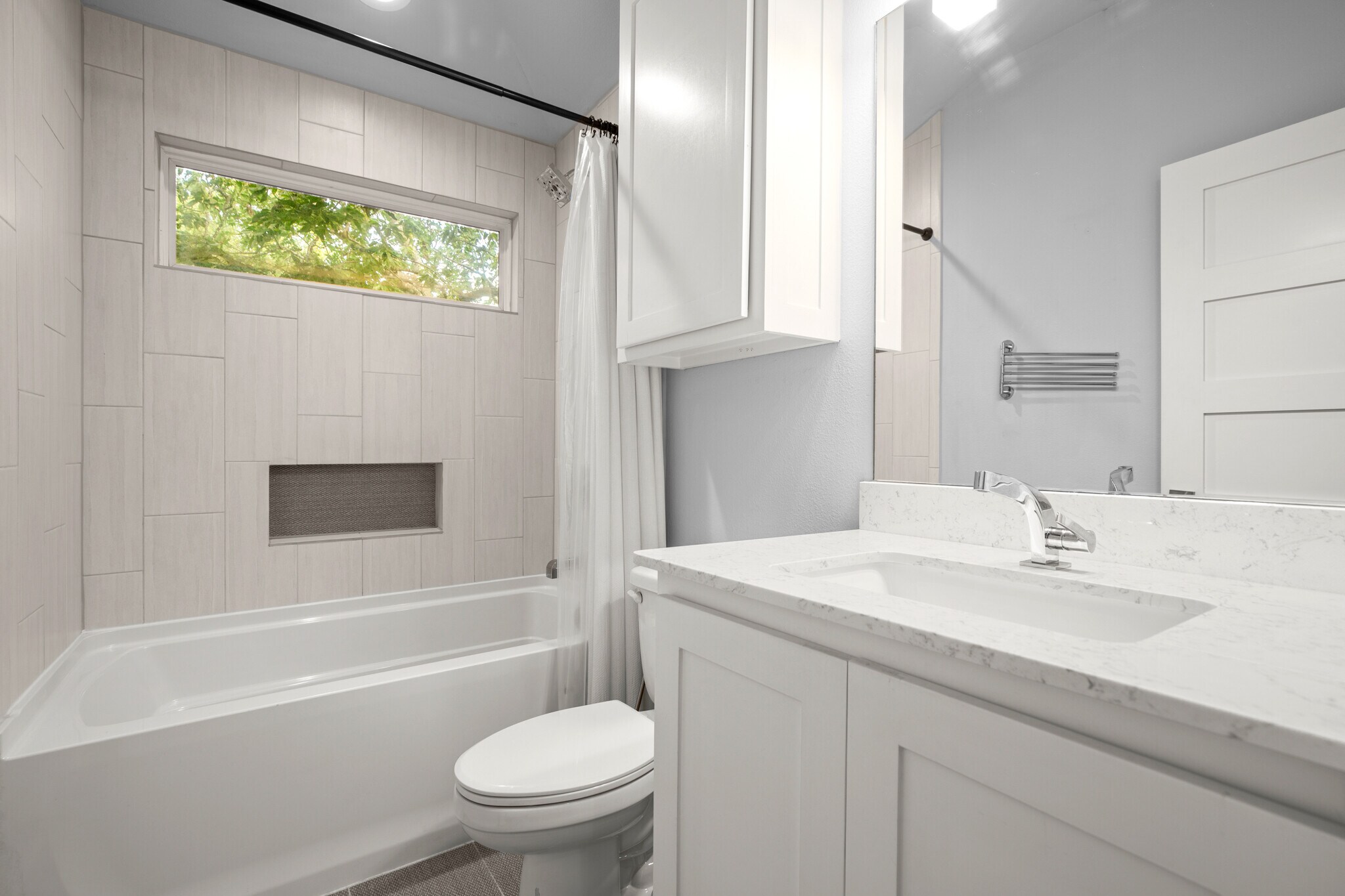 Building Photo - 1220 Delano St