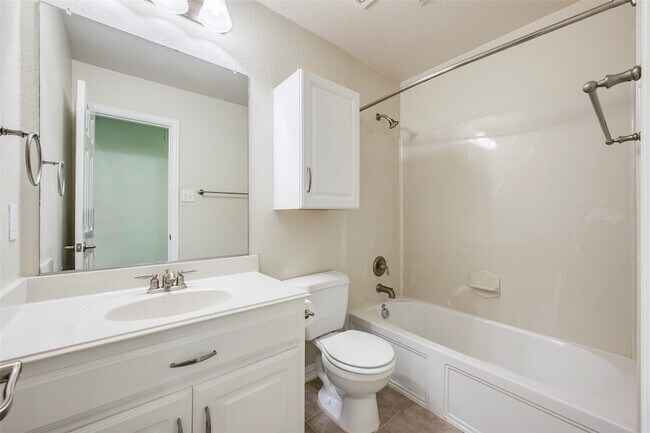 Building Photo - 12305 Durango Root Dr