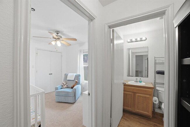 Building Photo - 411 Copper Ln