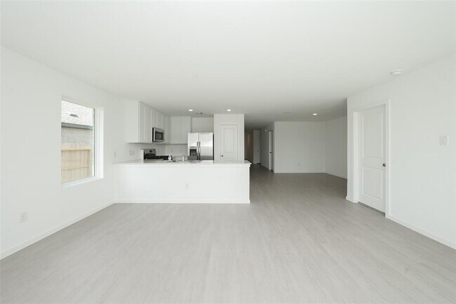 Building Photo - 6602 Tricolor Beech Ln