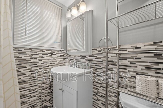 Building Photo - 860 Morgan Trail