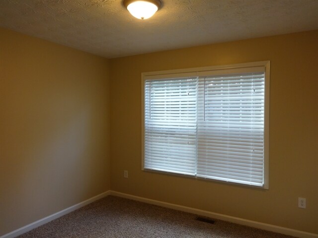 Building Photo - 718 Nottingham Dr
