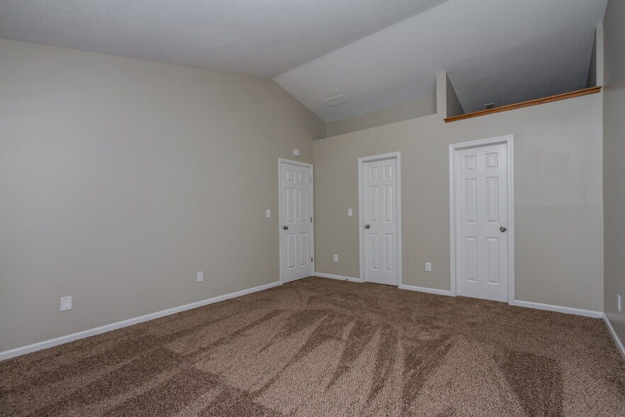 Building Photo - 12044 Pepperwood Dr