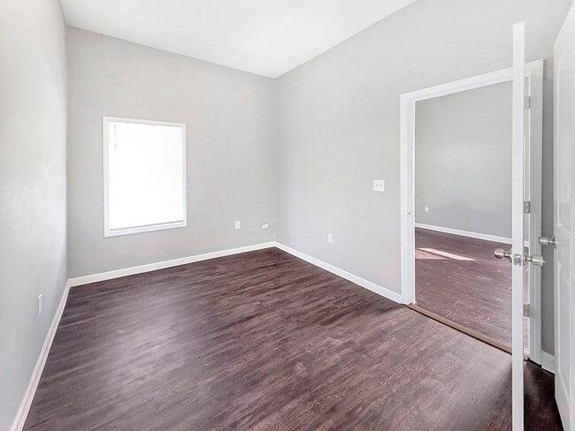 Building Photo - Recently Updated 4 Bedroom 2 Bath Ranch in the Pittsburgh area of Atlanta - Housing Vouchers Acce...