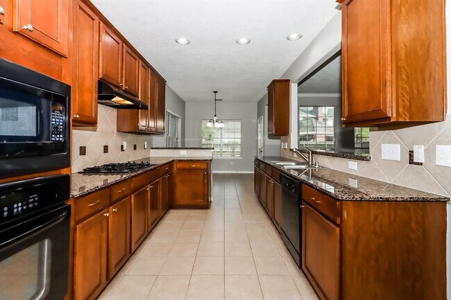 Building Photo - 2540 Pelican Dr