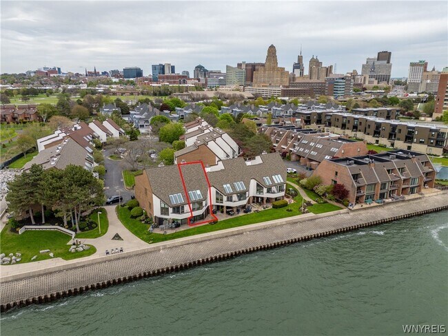 Building Photo - 36 Harbour Pointe Common