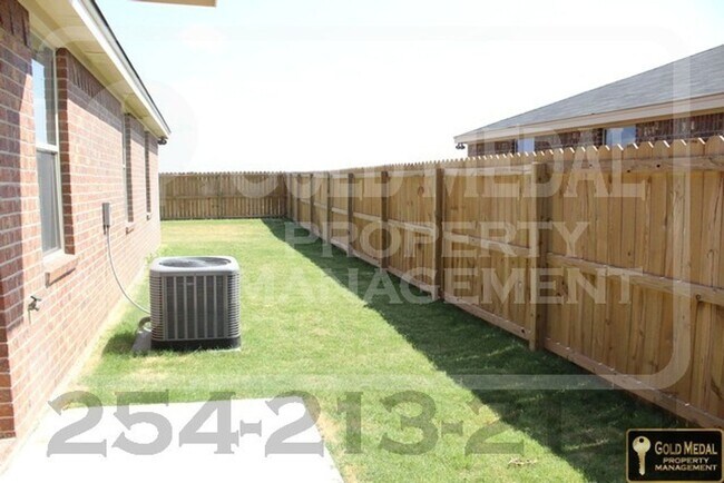 Building Photo - 4505 Cambridge Dr