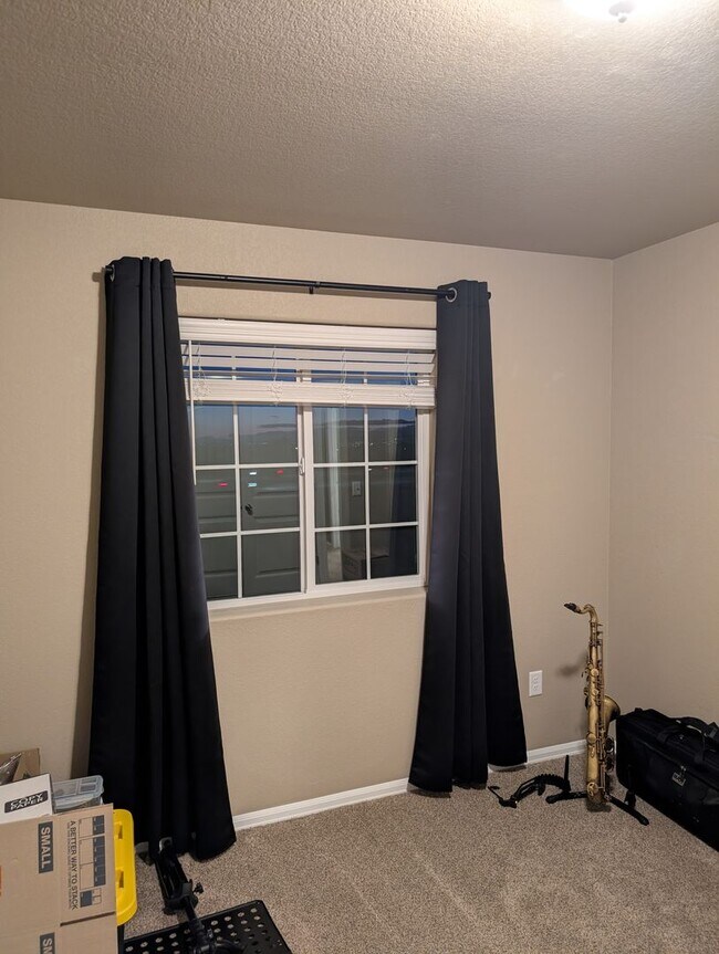 Building Photo - Amazing townhome in northern Colorado Springs