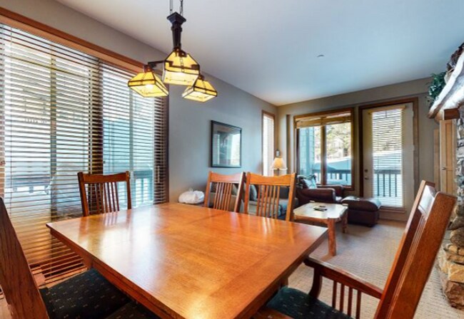 Building Photo - Beautiful 2 Bed, 2 Bath Fully Furnished Condo – Sierra Star Golf Course