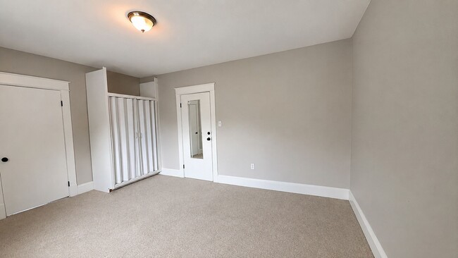 Building Photo - 1807 Springfield Ave
