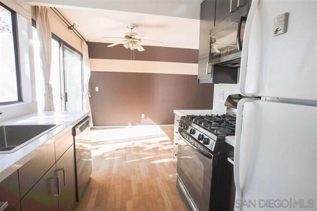 Building Photo - 10845 Camino Ruiz