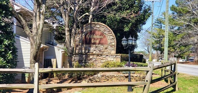Building Photo - Your New Home is at Cobblestone Cove! Comi...
