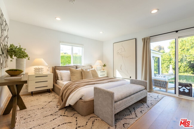 Building Photo - 3840 Lyceum Ave