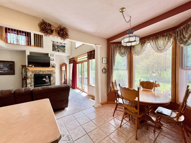 Building Photo - 6286 Fenn Rd