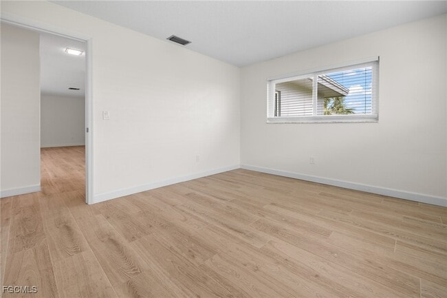 Building Photo - 5320 Coronado Pkwy