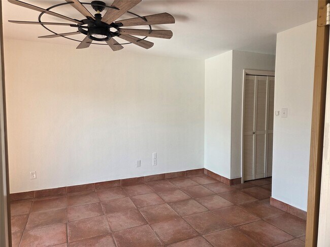 Building Photo - 10075 Westpark Dr