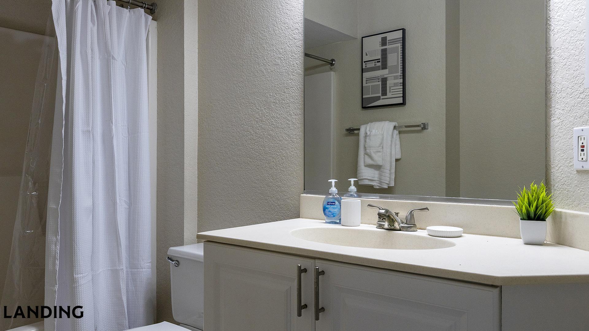 Building Photo - 3695 Island Club Dr