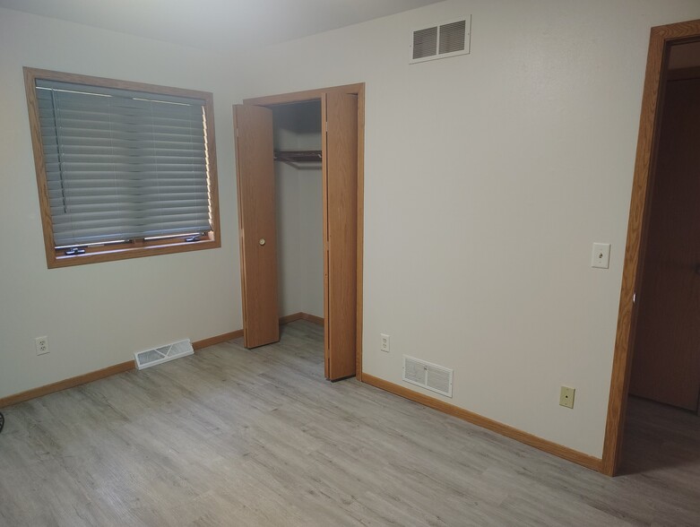 Bedroom #1 - upstairs - 700 Iroquois Ct