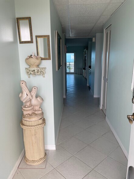 Building Photo - 30 Inlet Harbor Rd