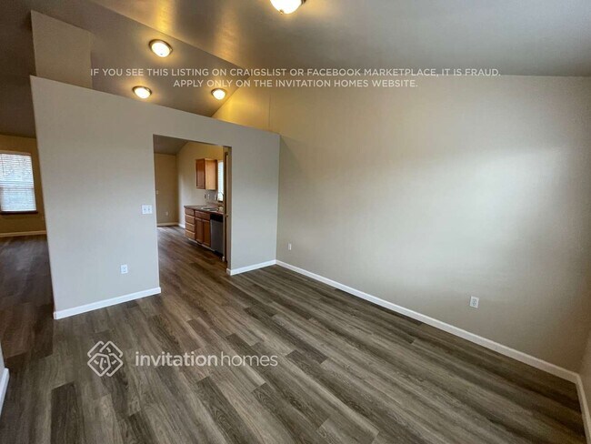 Building Photo - 1315 187th St Ct E