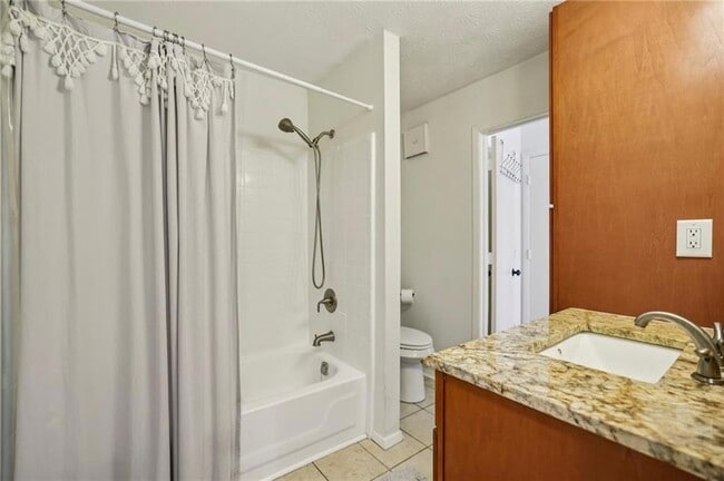 Building Photo - 1602 Cumberland Ct SE