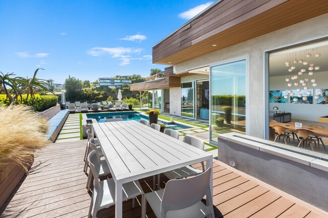 Building Photo - 1439 Devlin Dr