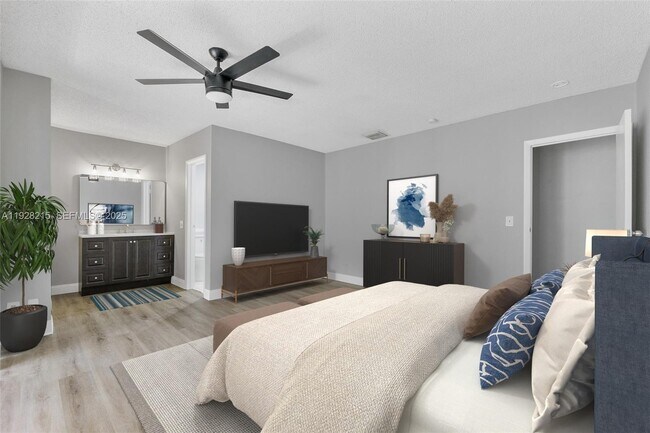 Building Photo - 5850 NW 57th Ave