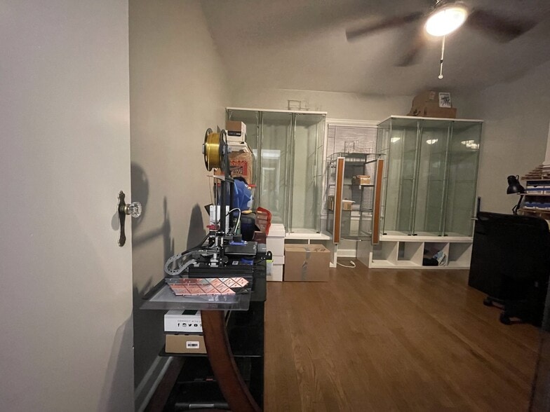 Building Photo - 2158 S 80th St