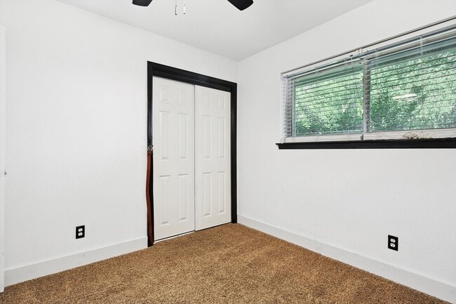 Building Photo - 2525 Freedom Ln