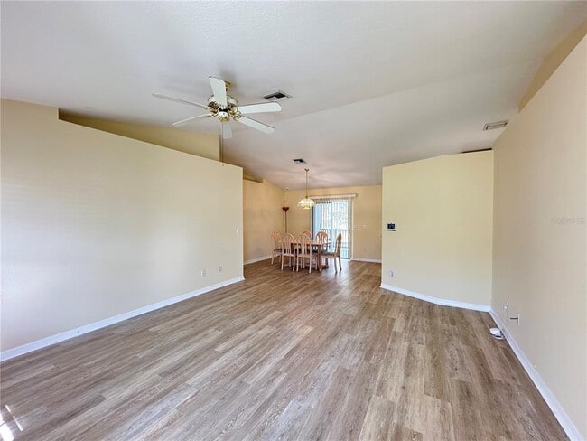 Building Photo - 5261 SE 15th Ave