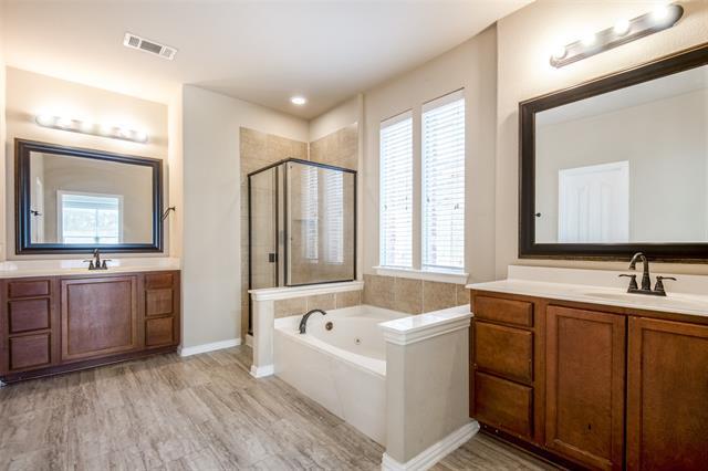 Building Photo - 707 Crestridge Cir