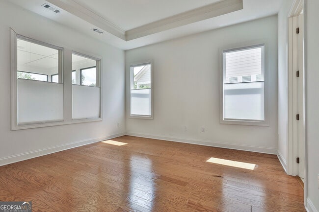 Building Photo - 15 Club Cresswind Dr