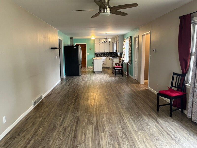 Building Photo - 601 Levee Blvd