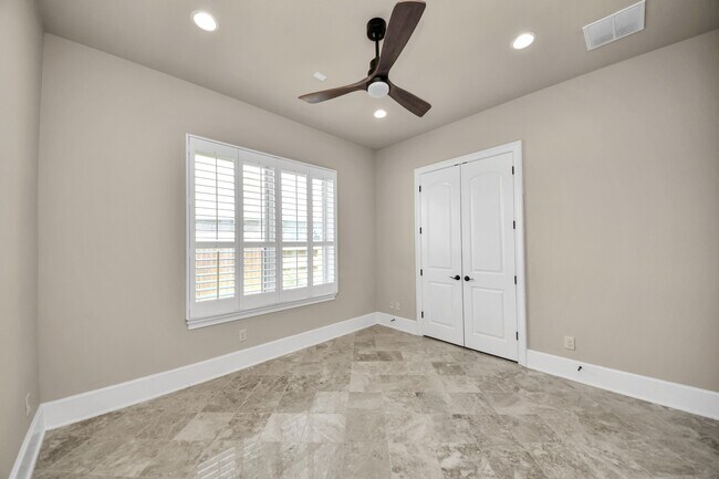 Building Photo - 25627 Fleming Lodge Ln