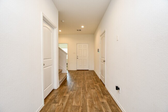 Building Photo - 21602 Zydeco Ct